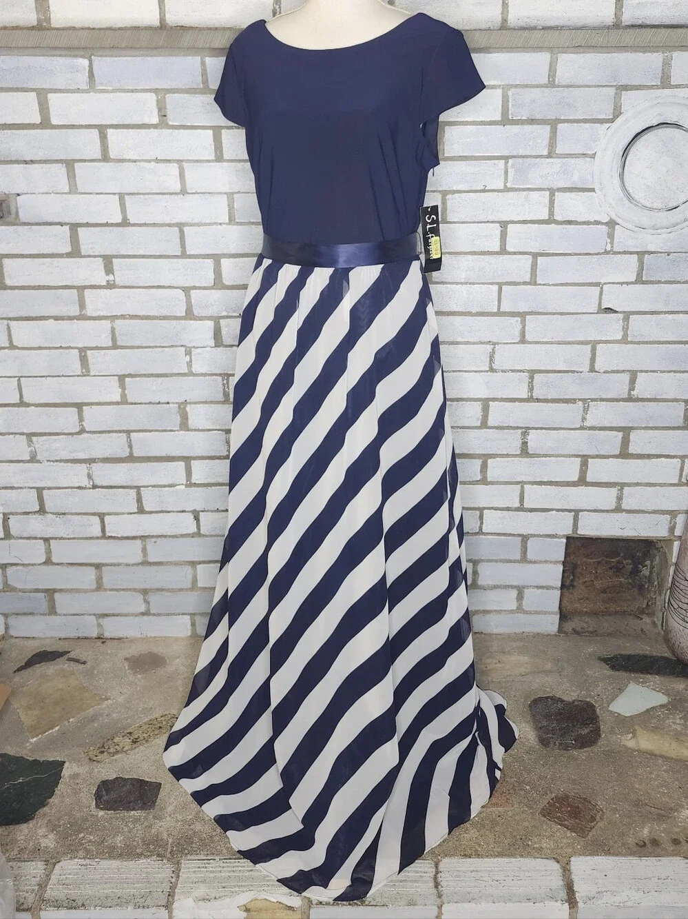 NWT S.L. Fashions Short Sleeve Maxi Dress Size 14 Blue & White Striped